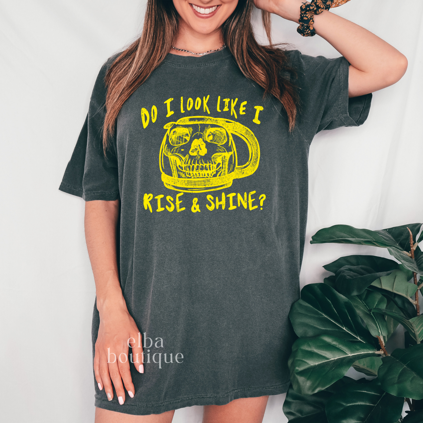 Do I Look Like I Rise and Shine? T-Shirt