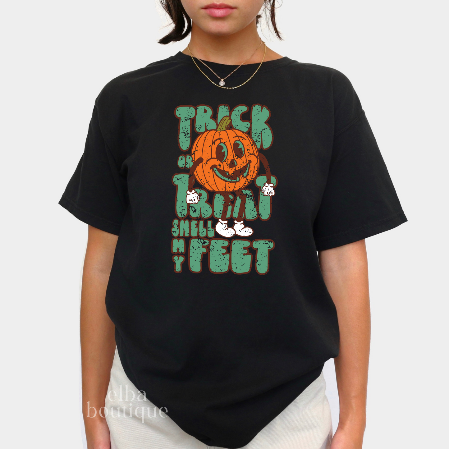 Trick or Treat Smell my Feet Cute Halloween T-Shirt