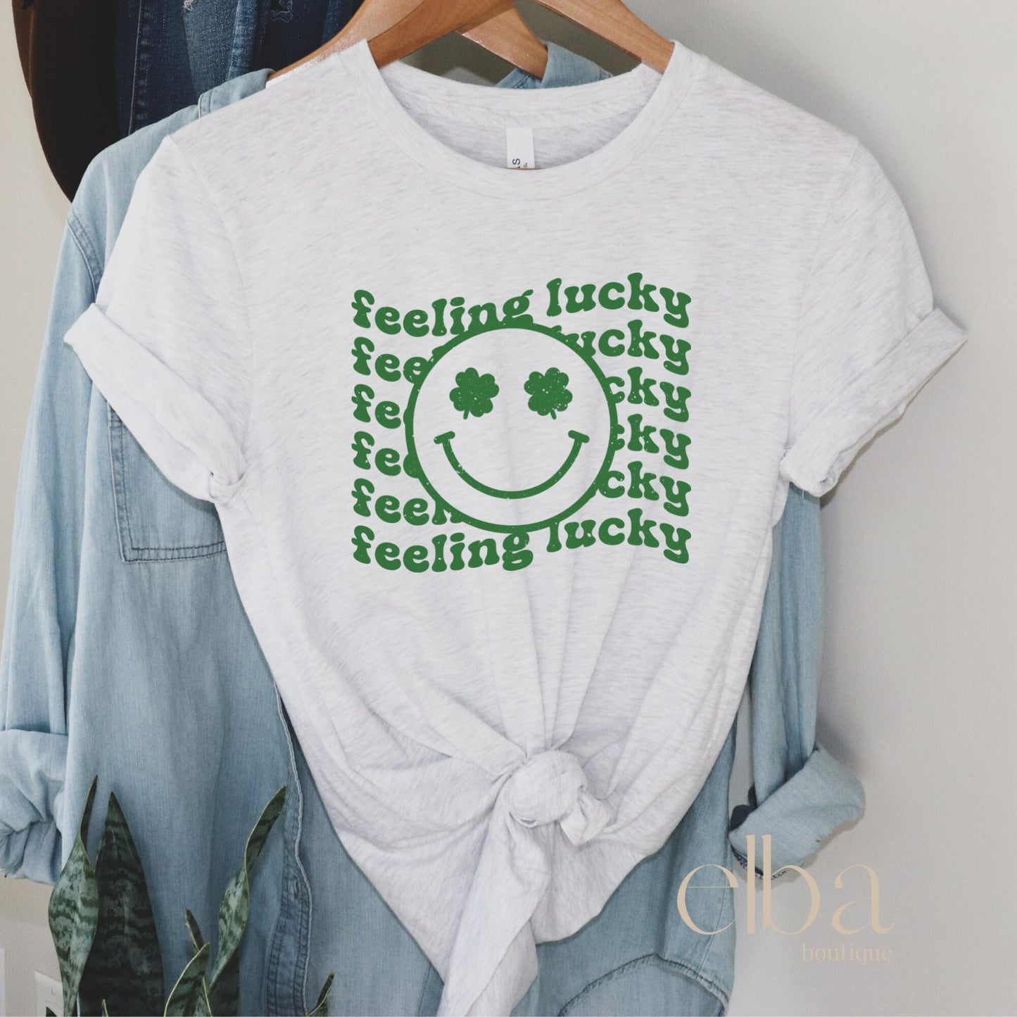 FEELING LUCKY GRAPHIC TEE