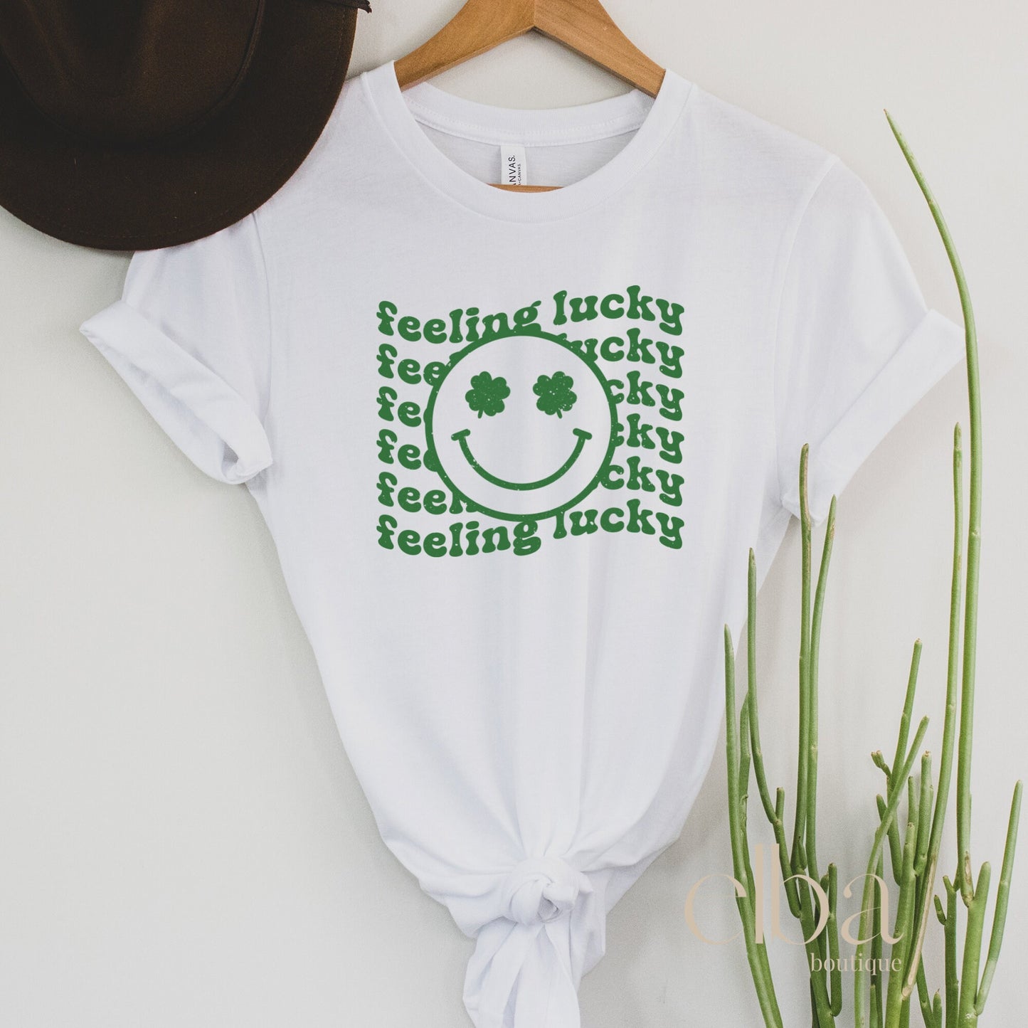 FEELING LUCKY GRAPHIC TEE